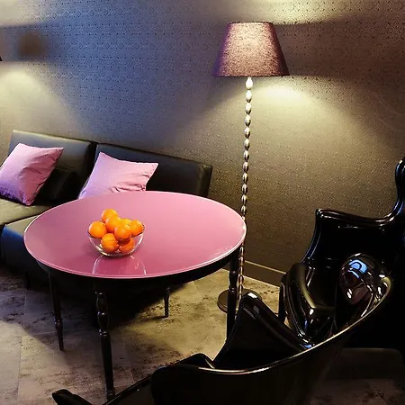 La Gioia Chic Angel Apart Otel